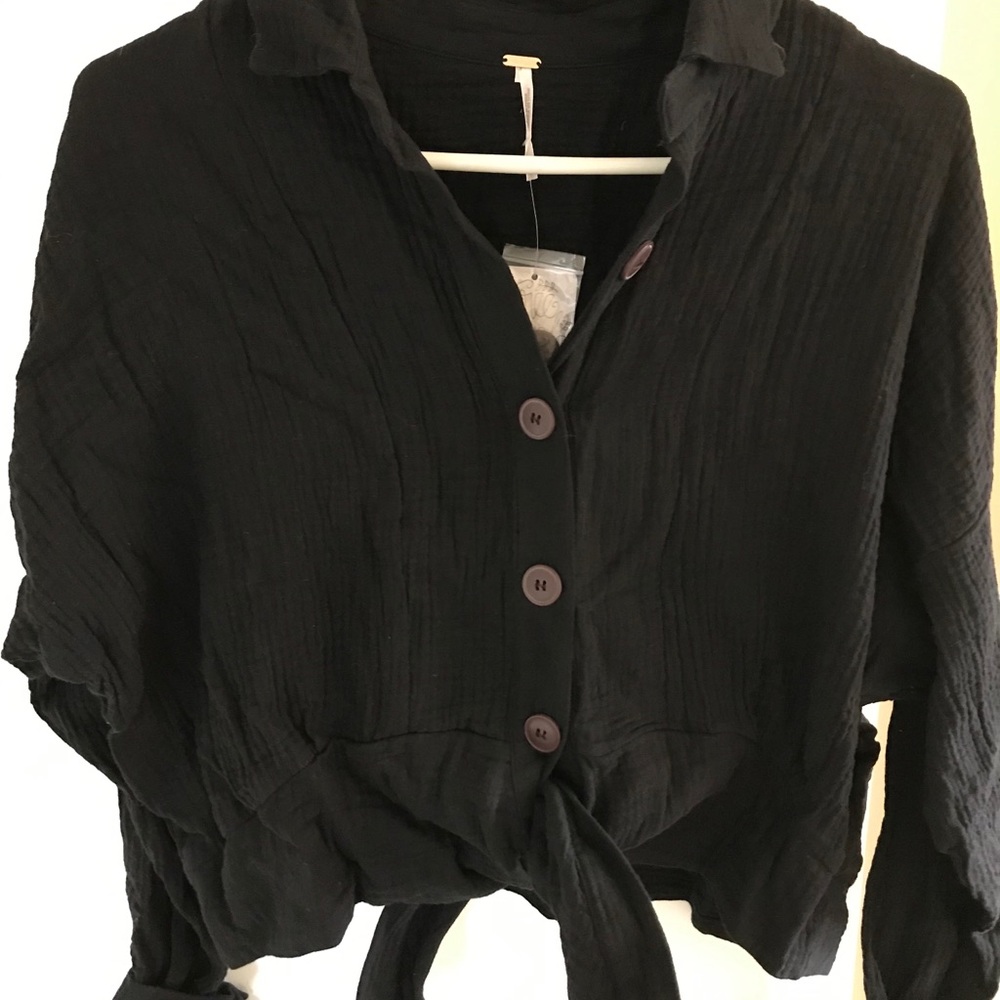 Free people button down gauze shirt.small. NWT.Blk
